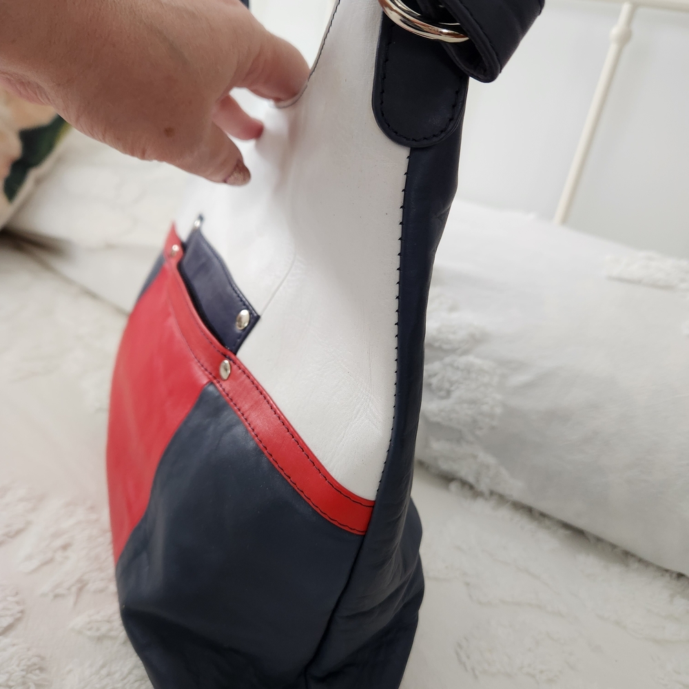 NorthStyle Tricolor Shoulder Bag - Picture 3 of 8
